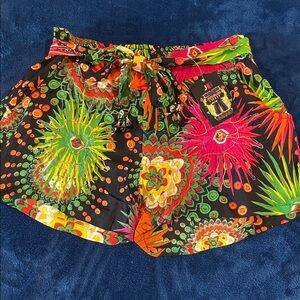 High-Waist Floral Burst Tie-Front Women’s Shorts - Black/Multi